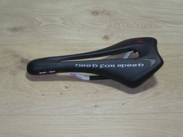 Superleichter NFS Leader Carbon Sattel  - 133g