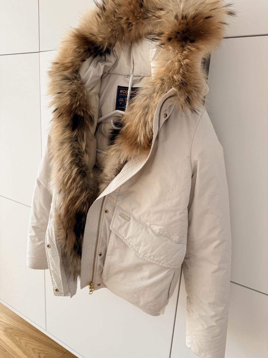 Vestes: Woolrich Jacke Größe S  – D'occasion à Jonen par ana_7zlq 2