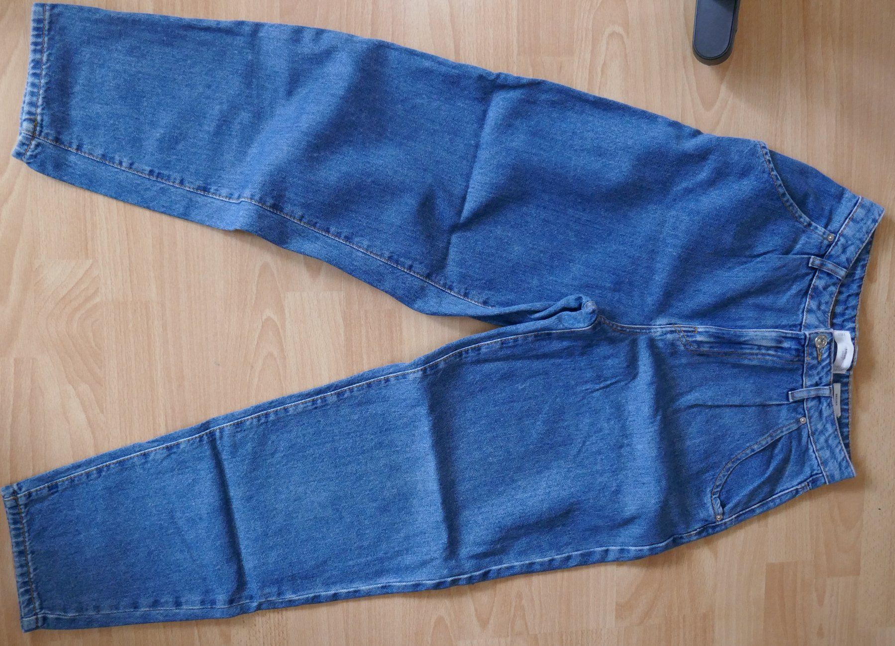 Jeans: MNG Mom Jeans – Usato da Balgach venduto da Domenica0