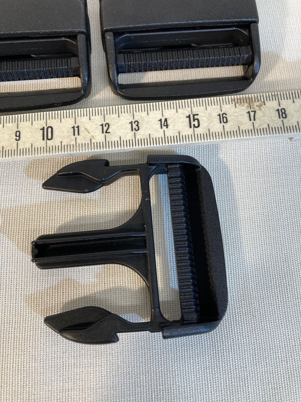 Zaini: Steckschnallen UTX Duraflex Neu Ungebraucht – Nuovo (secondo la descrizione) da Steffisburg venduto da pet_2d5t 4