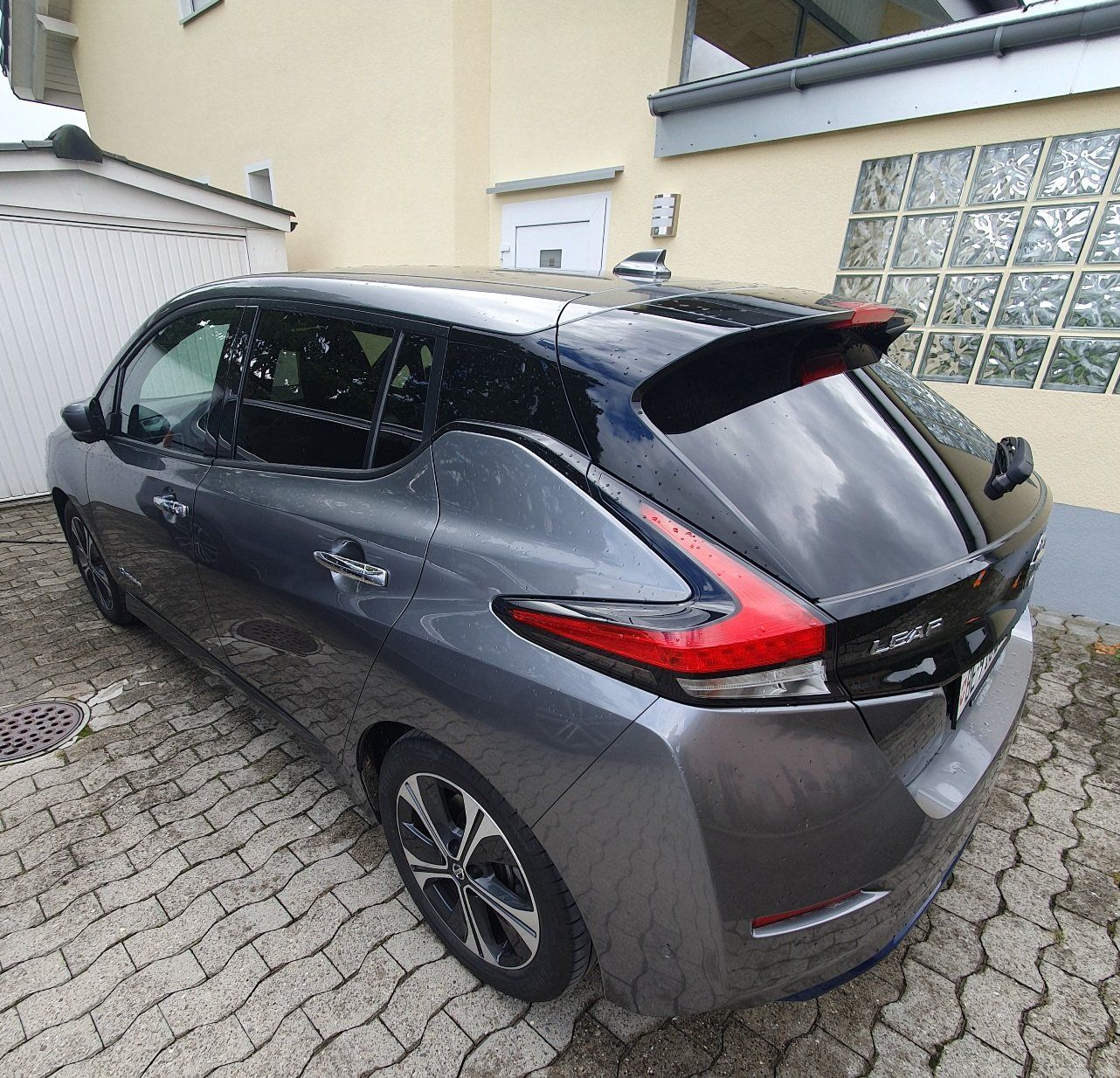 Nissan Automobili: NISSAN Leaf Tekna(incl.battery)Elektroauto – Usato da Grafenried venduto da Zhenya 5