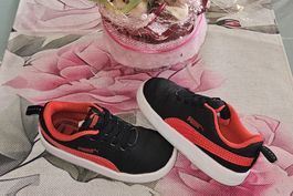 Puma Kinderschuhe, Gr. 23, Schwarz-Rot, Top Zustand!