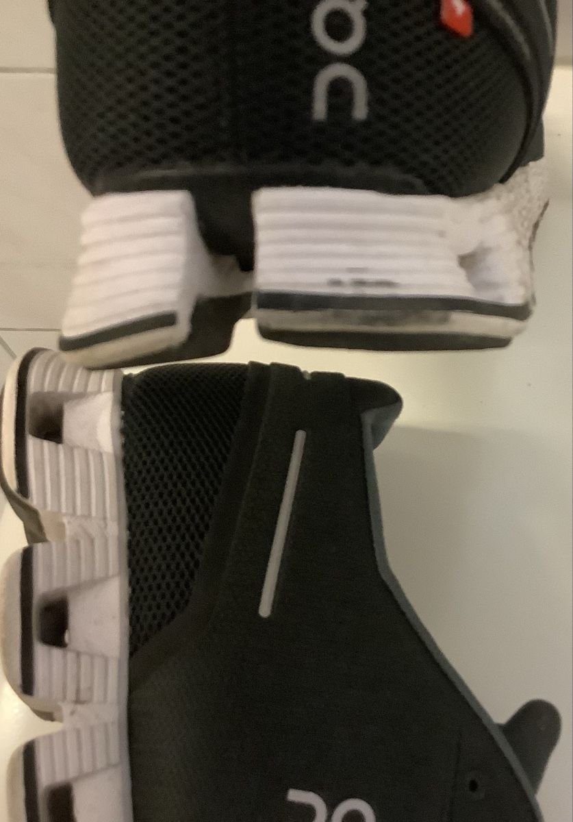 On Herrenschuhe: On Running Schuhe Cloud schwarz Grösse 45  – Gebraucht aus Biel-Benken BL von Lanma 1