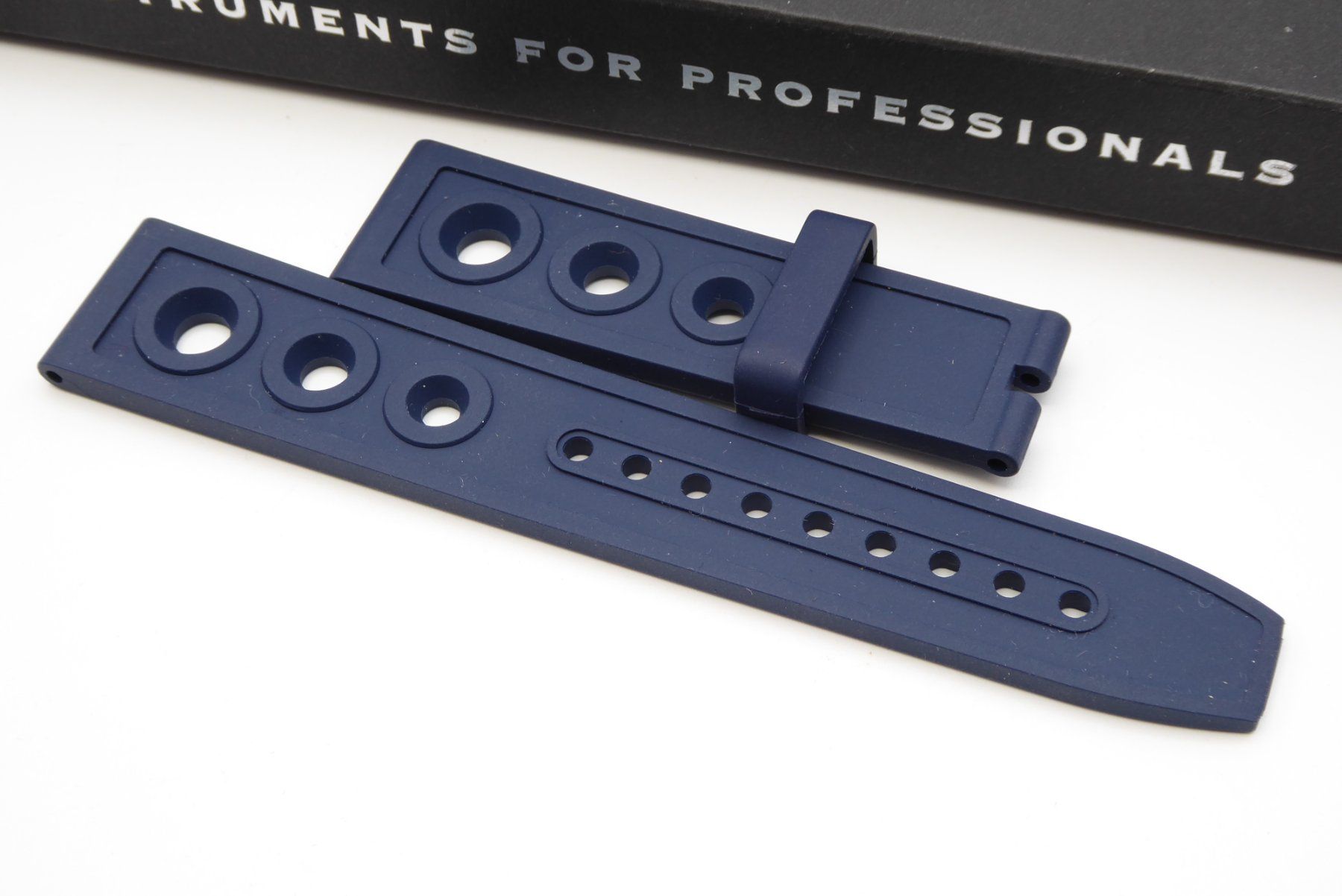 Breitling Orologi: Breitling Rubber Strap Navy Blue 20mm – Nuovo (secondo la descrizione) da Geneve venduto da adr_xk6n