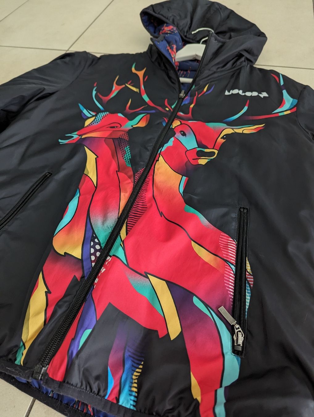 Sisley Jacken: Sisley reversible jacket – Gebraucht aus Lamone von M_vvh9 1