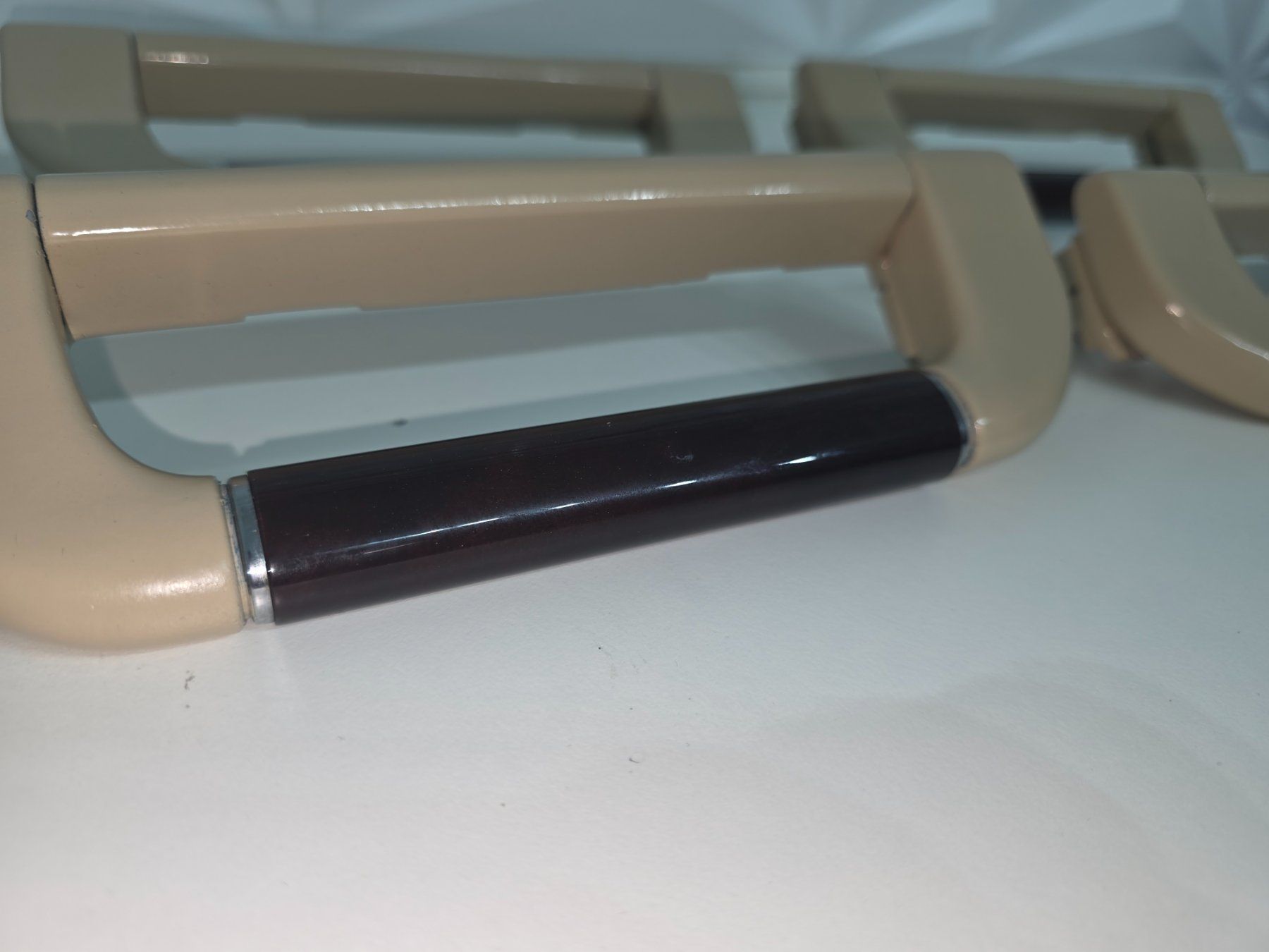 BMW Tutti pezzi di ricambio auto: BMW e38 Individual Angstgriffe – Usato da Scherzingen venduto da Benjanil 1