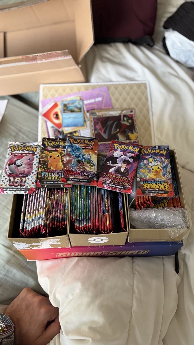 Pokémon Sammelbilder & Trading cards: Pokemon TCG - 50 Boosters – Neu und originalverpackt aus Basel von joa_9wrz