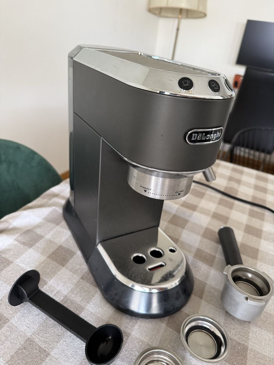 De'Longhi Macchine per caffè & Macchine per espresso: DeLonghi Dedica Espresso Machine used – Usato da Zollikerberg venduto da bar_956f 1