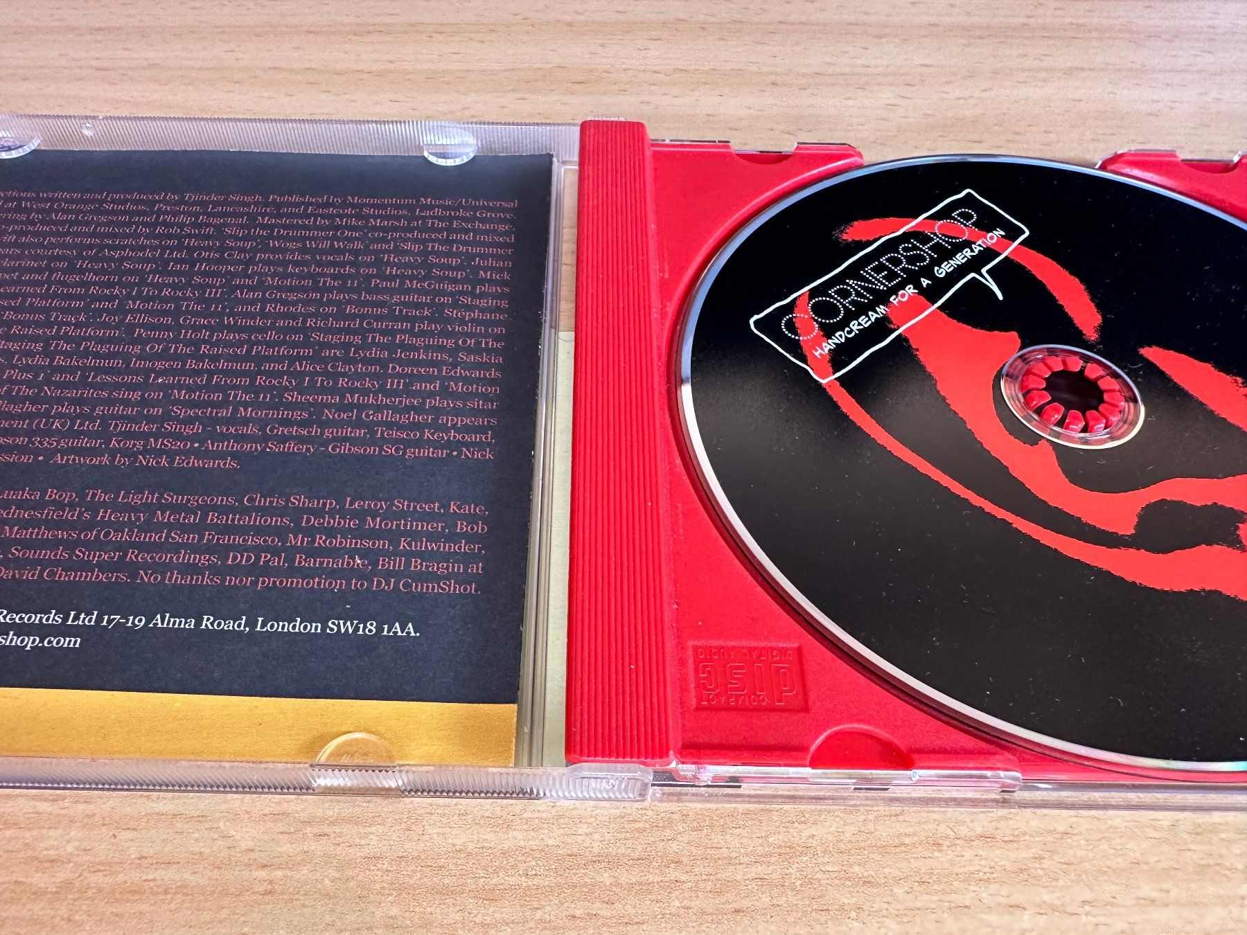 CD: Cornershop – Handcream For A Generation – Usato da Rikon im Tösstal venduto da Alpenmutz 2
