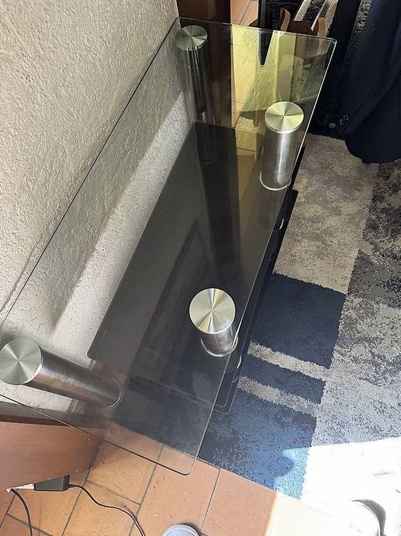 Meuble TV en verre et métal Design moderne (Gebraucht) in Bevaix für ...