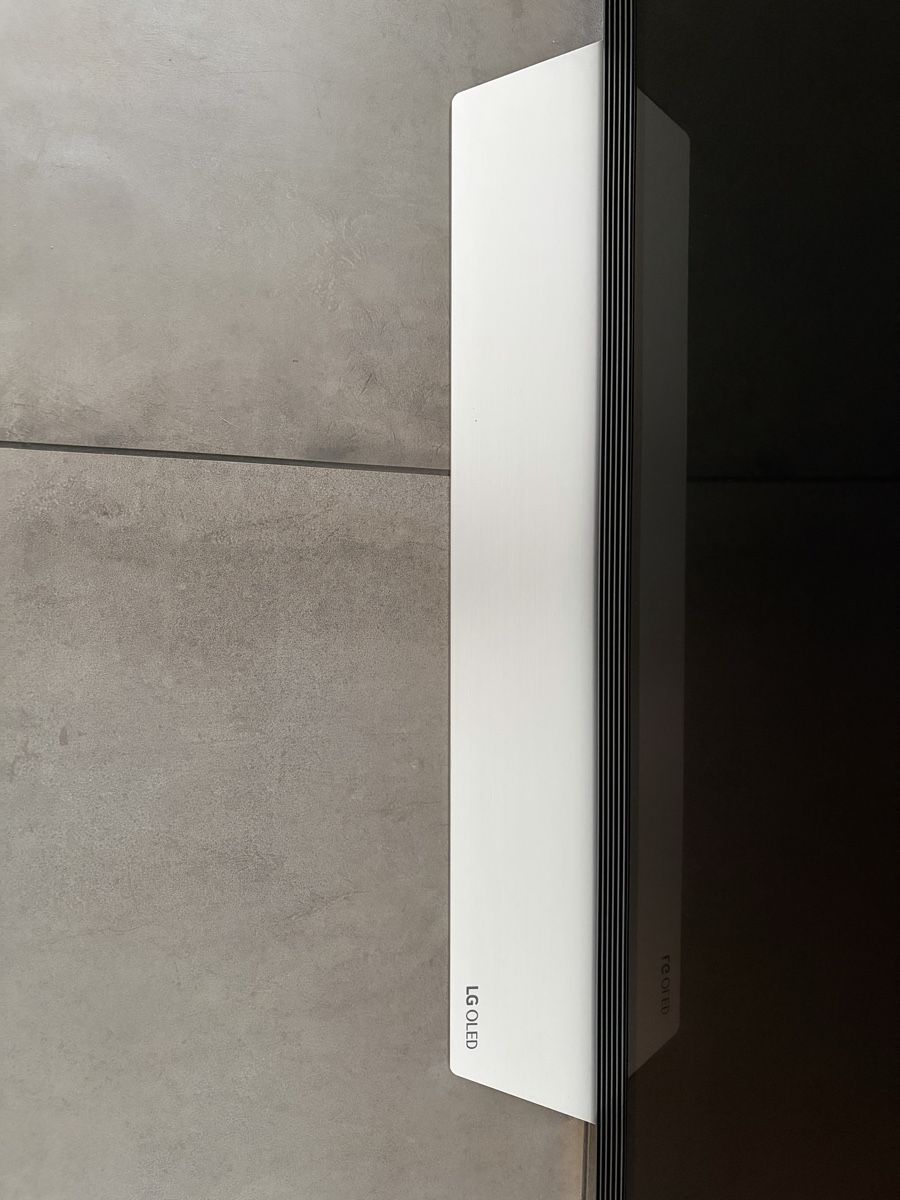 LG Televisori: LG OLED 65 E7V – Usato da Utzenstorf venduto da Hubler3 4