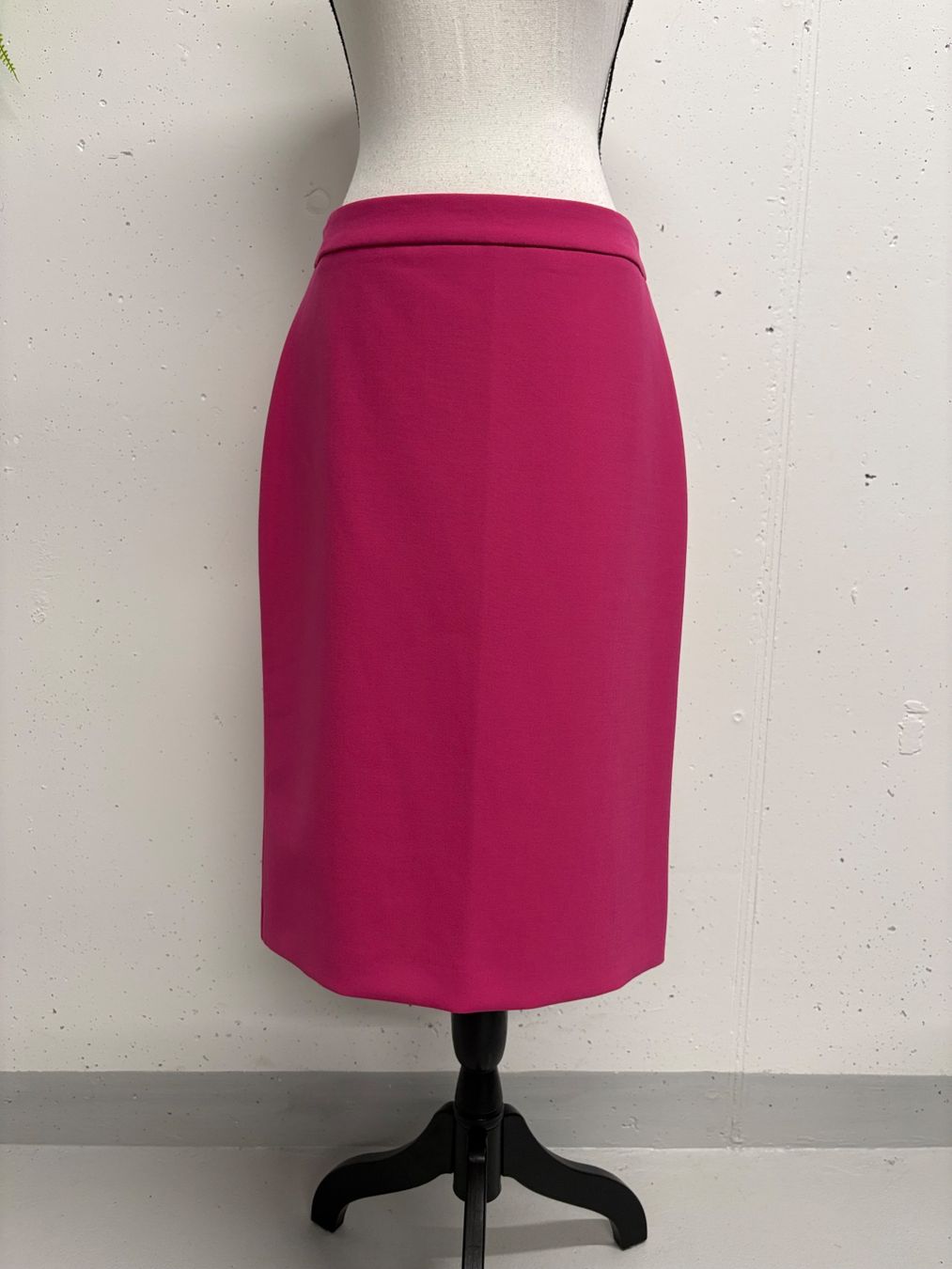 Hugo Boss Röcke: Neuer Boss Bleistiftrock Gr. 40 pink – Neu und originalverpackt aus Regensdorf von secondchancefashion 1