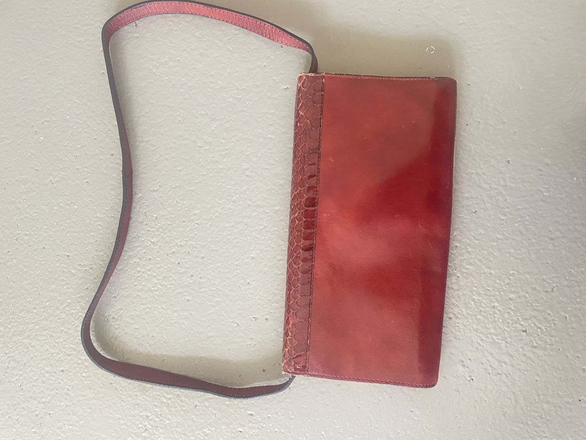Borse da donna: Handtasche Leder Schlangenoptik rot gebraucht – Usato da Windisch venduto da LizaSimpson 2