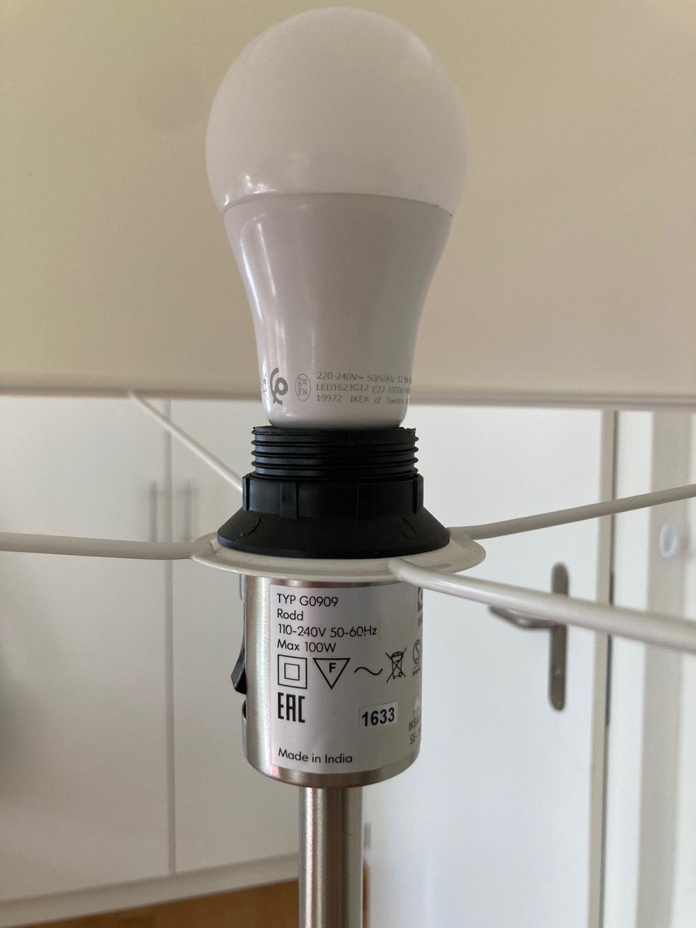 Ikea Lampade: Stehleuchte weiss IKEA – Usato da Luzern venduto da Rsubita 7