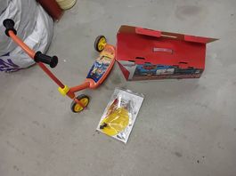 Trottinett / Scooter / Kick-Board Cars