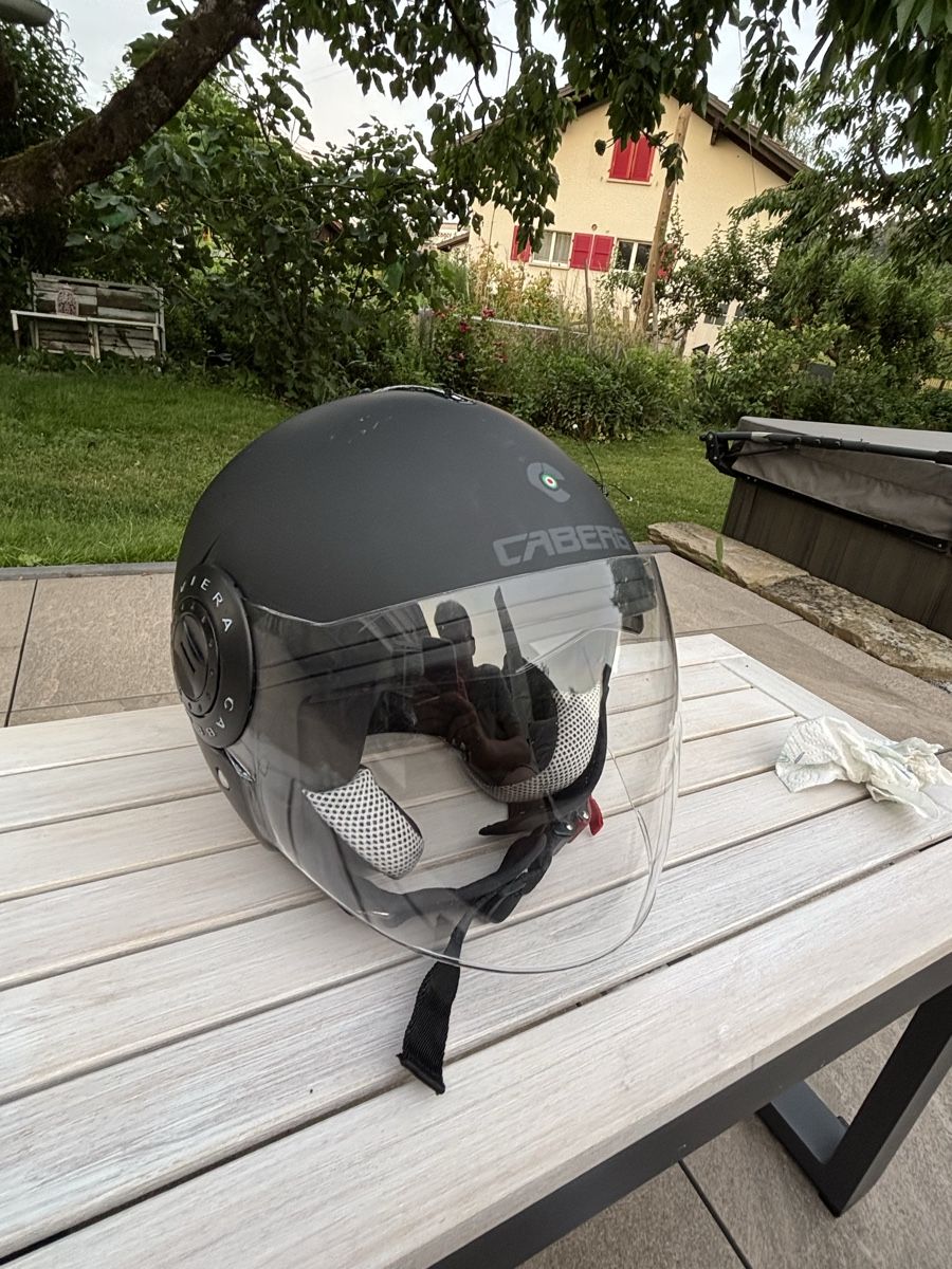 Helme & Visiere: Motorradhelm – Gebraucht aus Wimmis von Cooggee 4