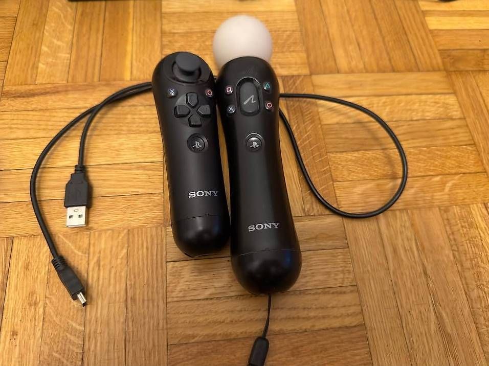 Console: PlayStation VR complet + caméra + 2 manettes Move + jeu PS4 – Usato da Meyrin venduto da catarinalopes96 3