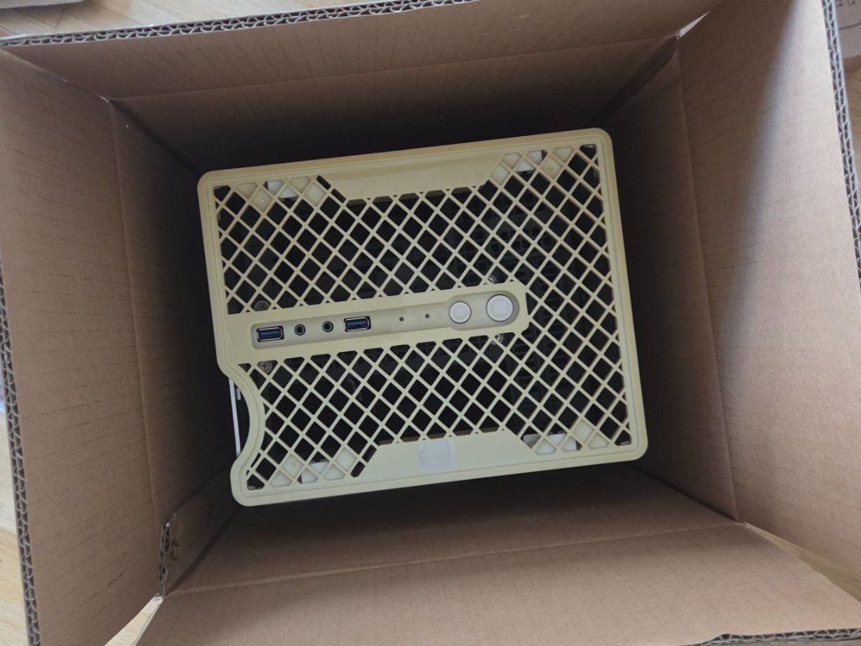 Boîtiers: SilverStone FT03-MINI ITX Gehäuse – D'occasion à Zürich par DL_ZH 3