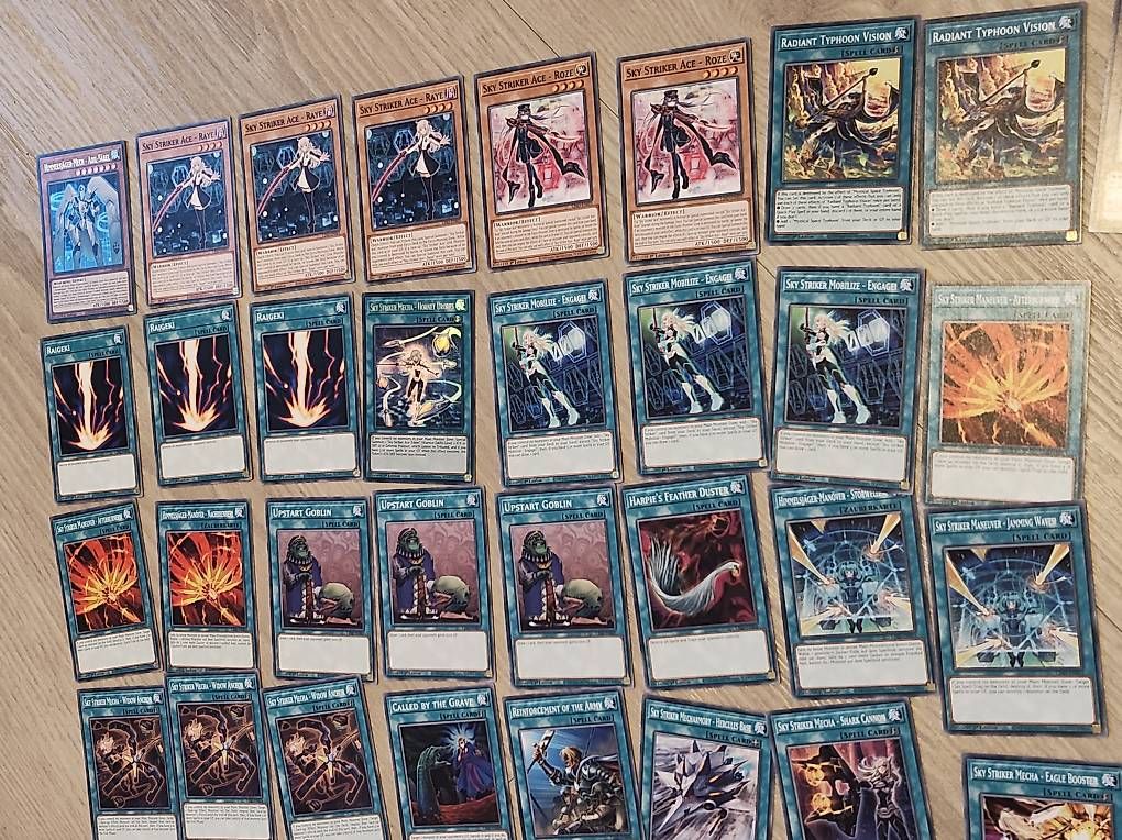 Yugioh Carte collezionabili: Komplettes Skystriker Yugioh Deck – Usato da Seon venduto da Minze02 2