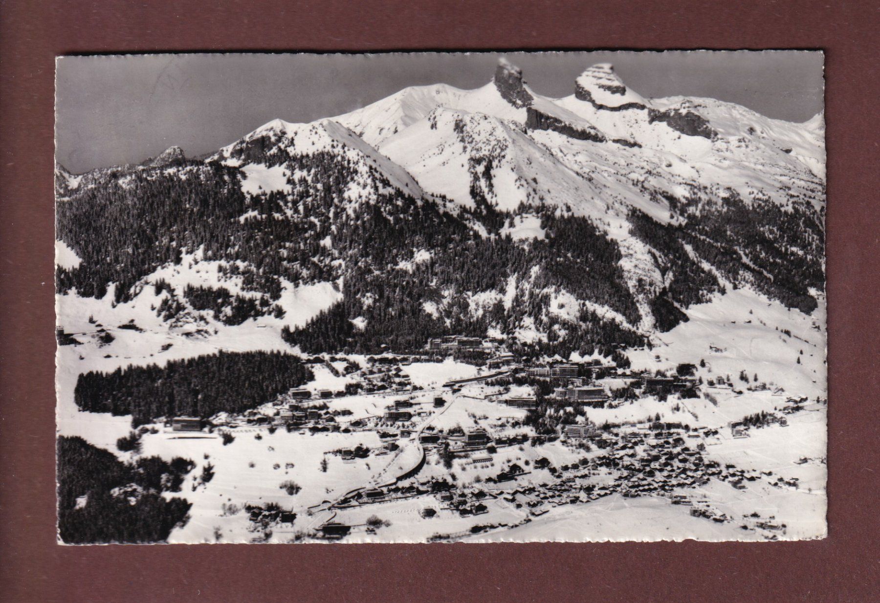 Cartoline postali: LEYSIN vu d'avion - 1975 – Usato da Pully venduto da nicecards-shop