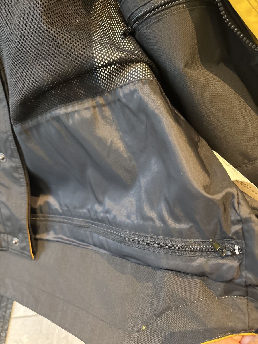 Giacche: Veste ski Boost Up Paddock, S, noir/jaune – Nuovo (secondo la descrizione) da Düdingen venduto da Yellow 7