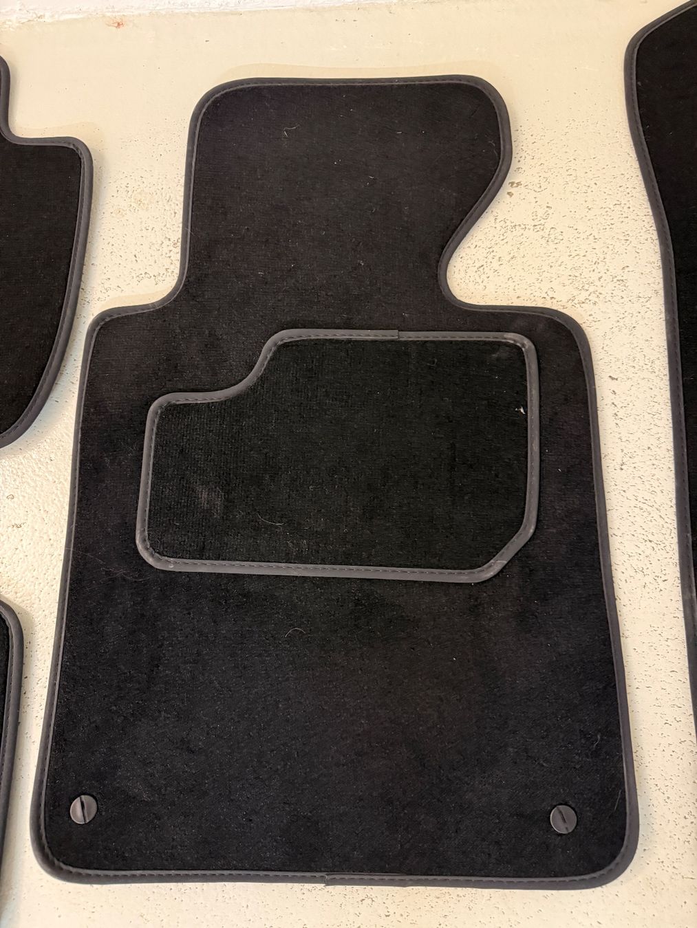 BMW Tappeti & Tappetini: BMW Premium Automatten Satz Schwarz – Nuovo (secondo la descrizione) da Neerach venduto da Django1402 2