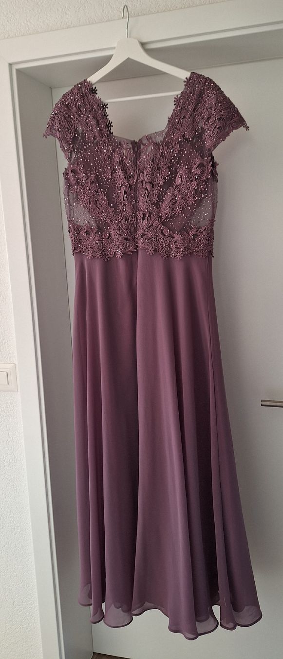 Vestiti: Festkleid – Usato da Zollbrück venduto da MAEZ01 1