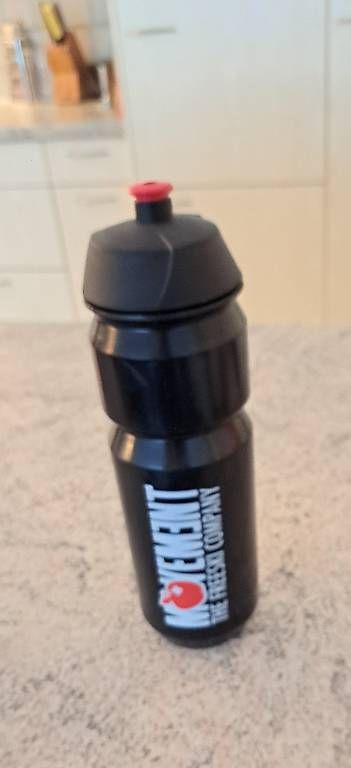 Borracce & Thermos: Trinkflasche Movement – Usato da Dottikon venduto da Flecki8800
