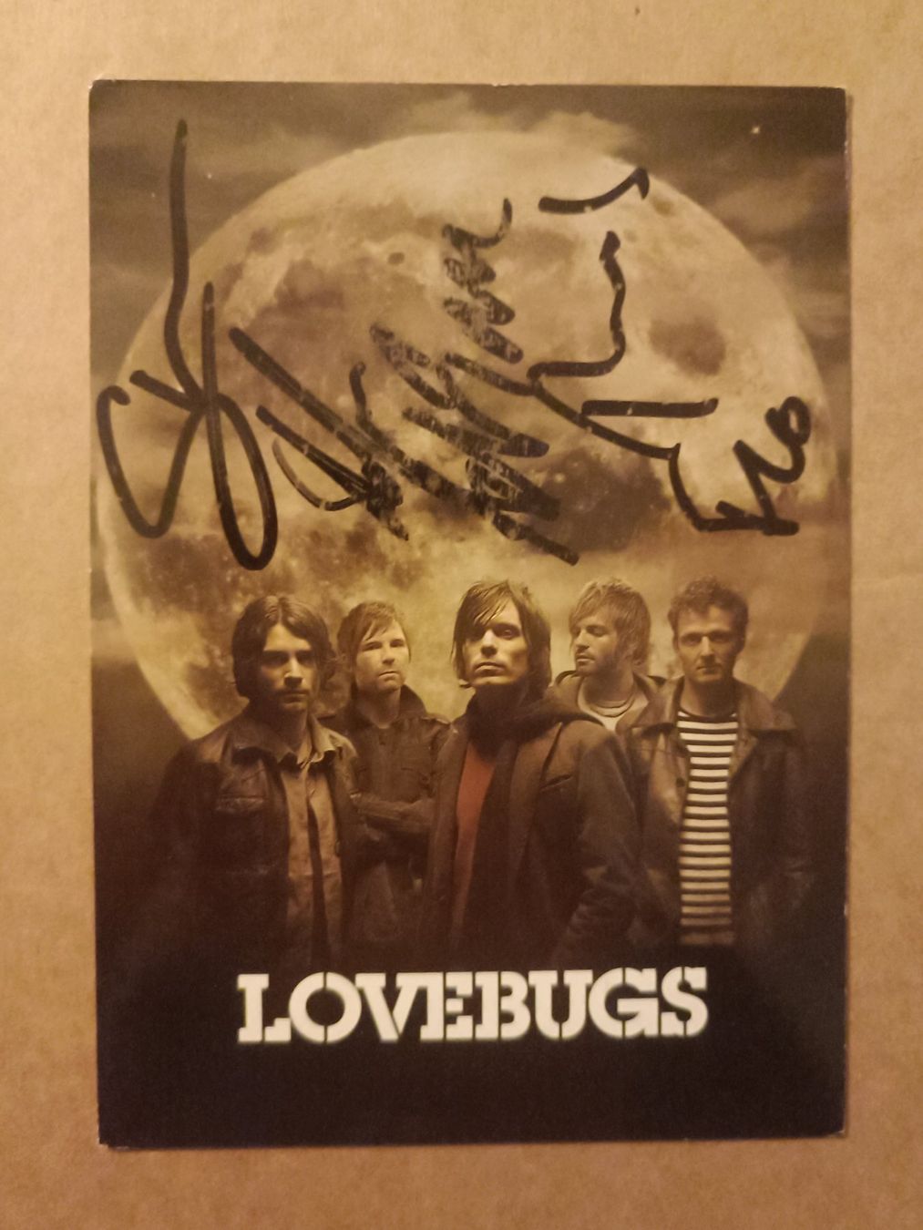 Autografi: Lovebugs - Handsigniert Autogrammkarte – Usato da Menziken venduto da Artographs