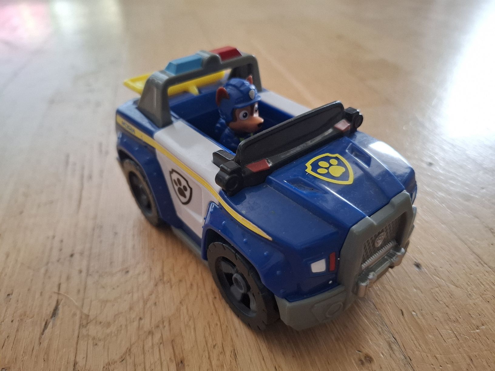 Giocattoli: Paw Patrol Chase Polizeiauto mit Figur – Usato da Biel/Bienne venduto da AvasTheGreatest