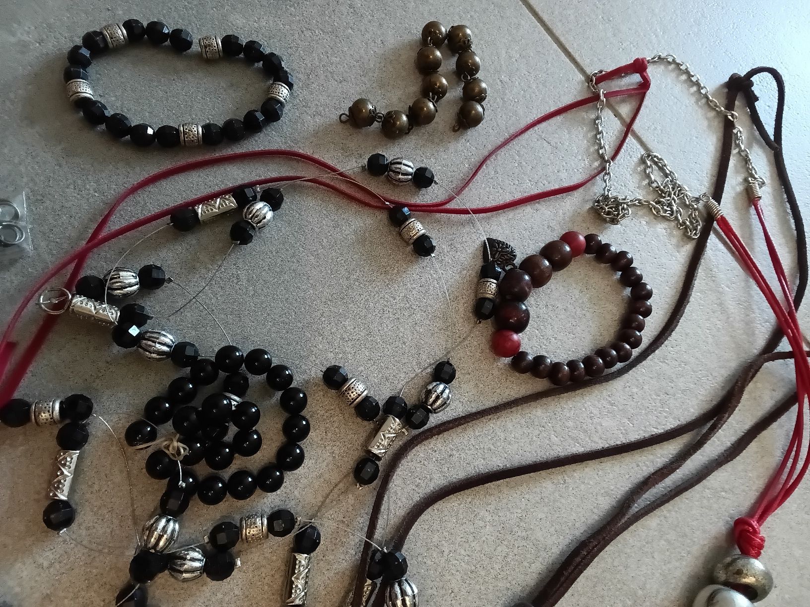 Bracciali & Braccialetti: Bijouterie lot, beads, bracelets, left from a bijou class – Usato da Immensee venduto da vgitter 3