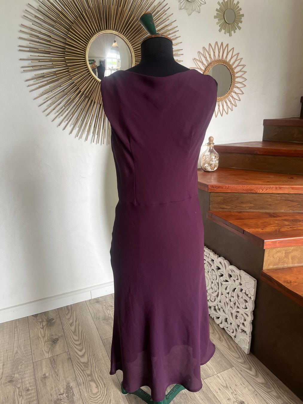 H&M Robes: Délicate robe PRUNE M – D'occasion à Seiry par vanille08 3