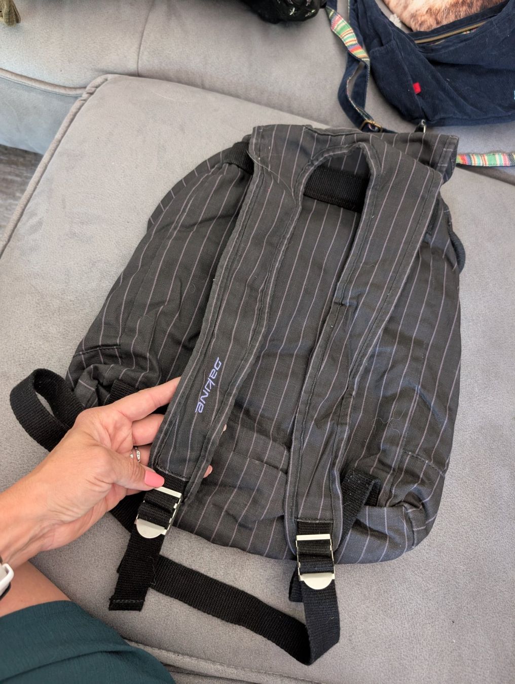 Dakine Zaini: DAKINE - Sac à dos original noir et violet – Usato da Verbier venduto da gab_2klq 3