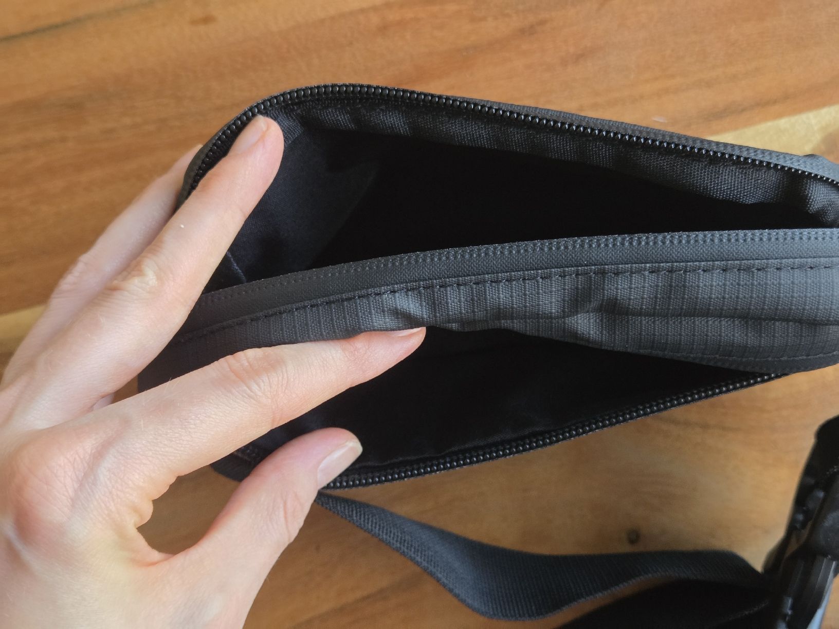 Taschen: Bauchtasche von der Rega – Neu (gemäss Beschreibung) aus Rickenbach-Sulz von Bacardibabe 2