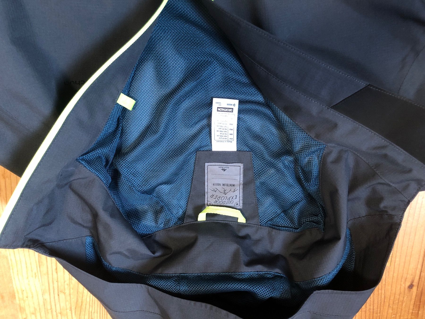 Decathlon Giacche & Cappotti: Outdoor Jacke gr.150 – Usato da Gebenstorf venduto da white9 3