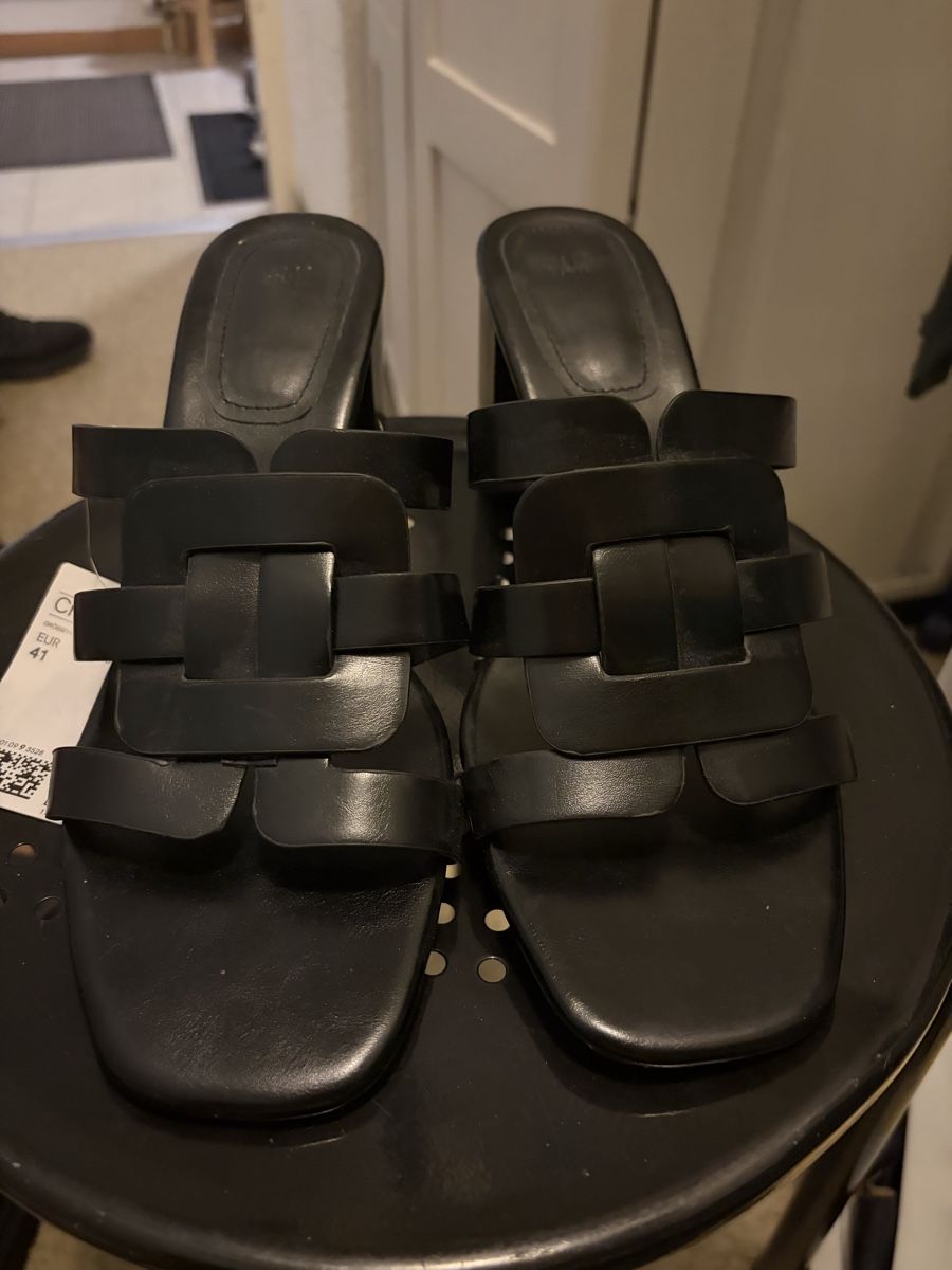 H&M Scarpe da donna: Schwarze Absatzschuhe – Nuovo (secondo la descrizione) da Olten venduto da edona_muslija