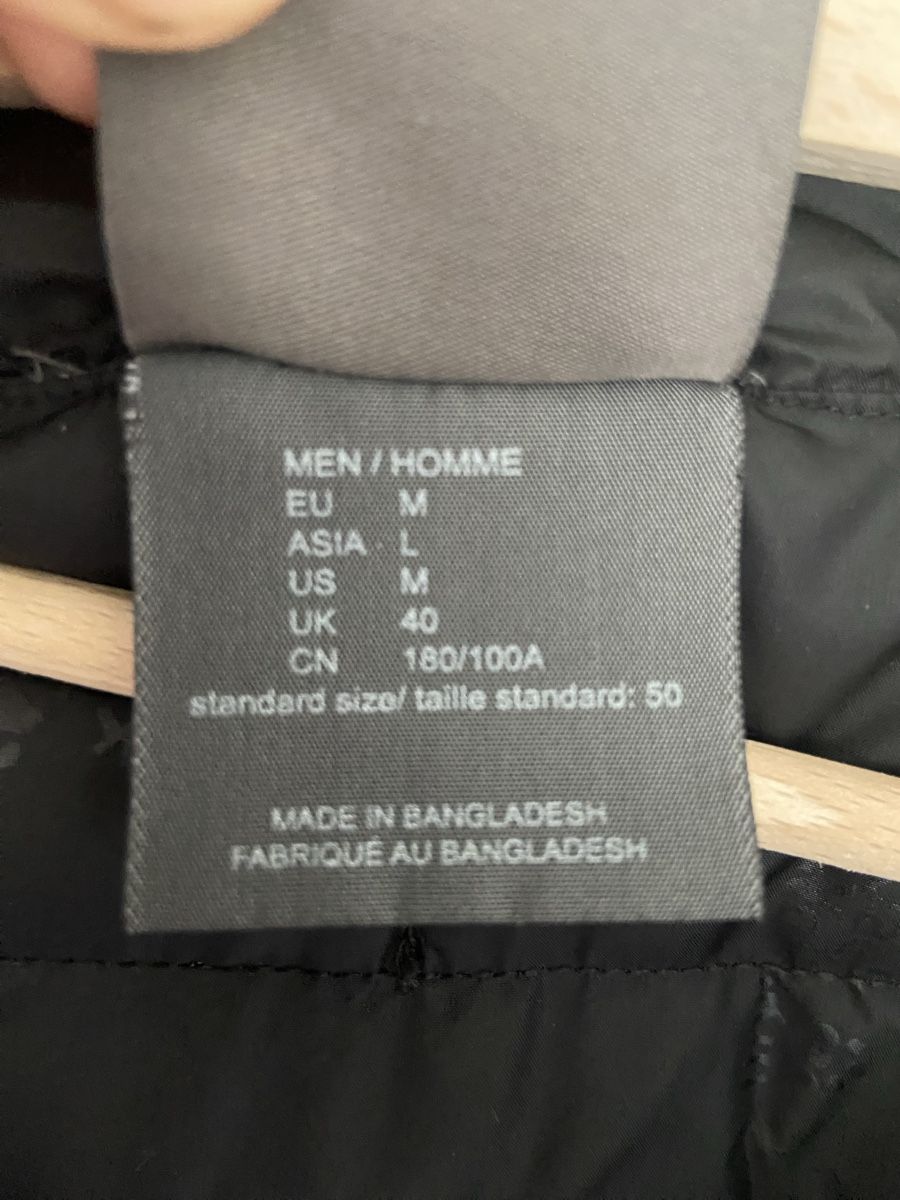 Jack Wolfskin Giacche: Jacken Jack Wolfskin 2x (Rot/Schwarz) – Usato da Olten venduto da jon_wfq7 6