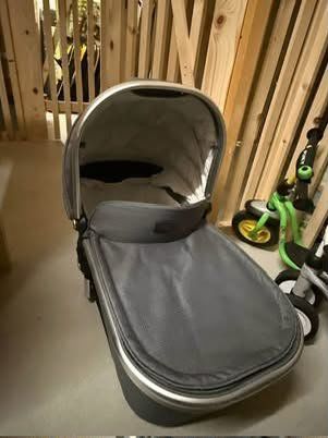Poussette: Kombi Kinderwagen in Grau – D'occasion à Turbenthal par ere_p55v 3