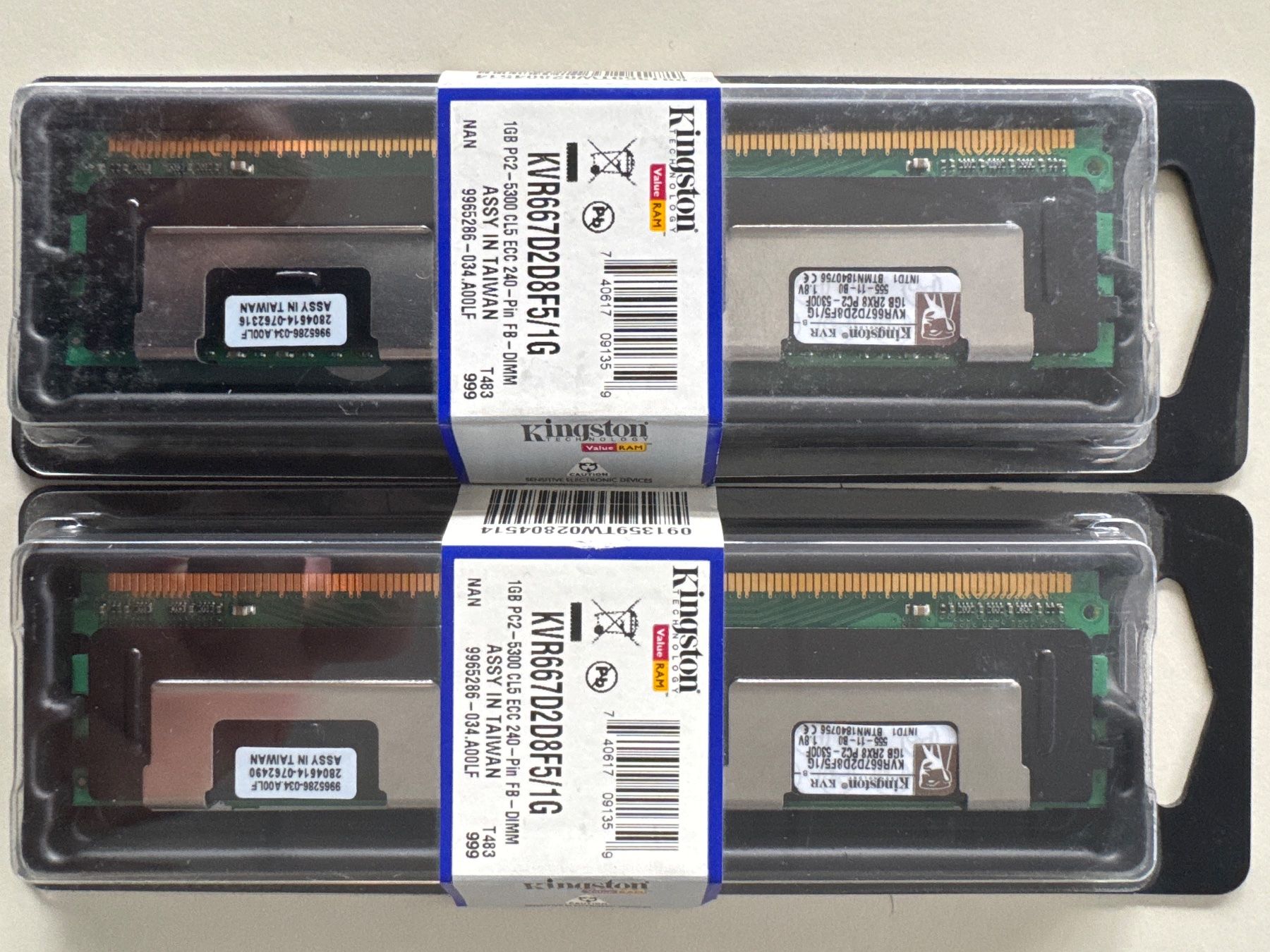 Kingston Memoria / RAM: Speicher 2*1GB DDR2-PC5300-CL5-ECC – Usato da Niederbuchsiten venduto da joe_2bhx