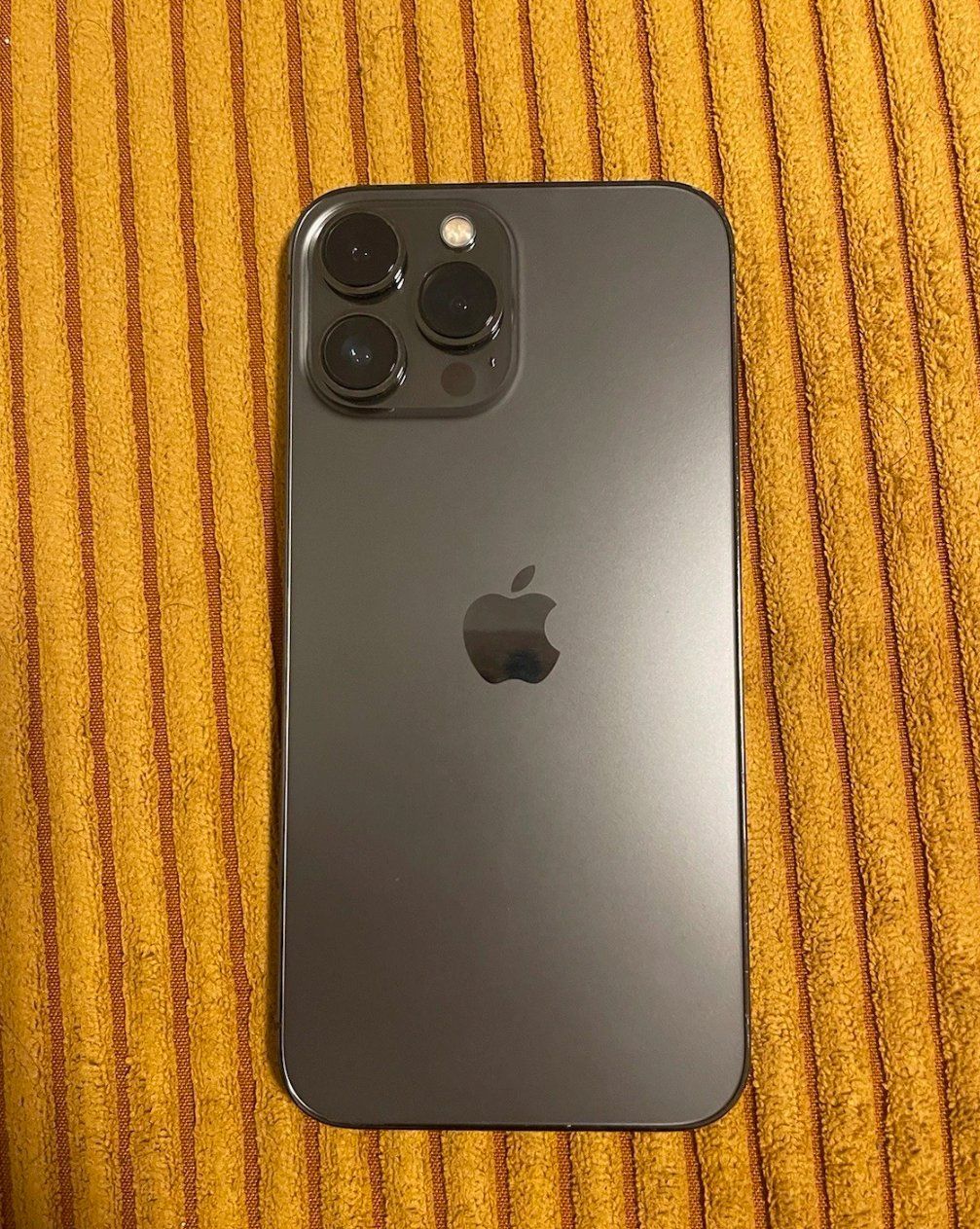 Apple Telefoni cellulari / Smartphones: iPhone 13 Pro Max (512GB) Akku 100% – Usato da Luzern venduto da Waince786