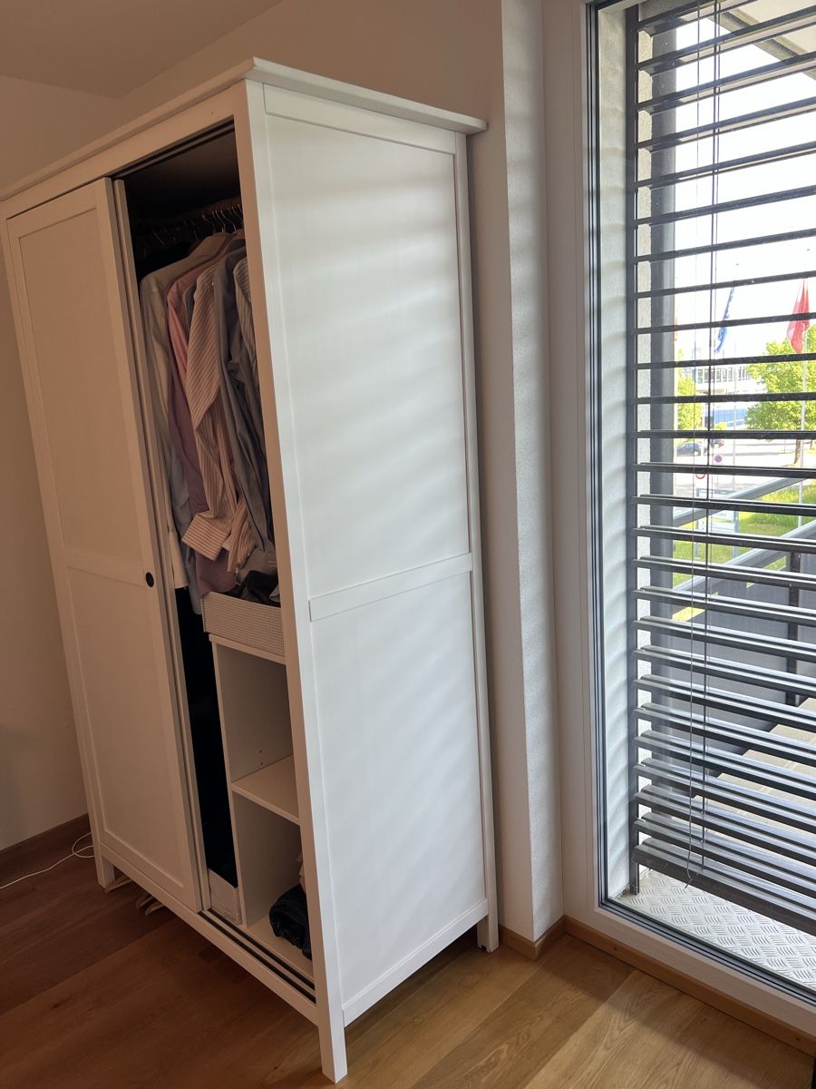 Ikea Armoires: IKEA Hemnes Schrank – D'occasion à Altendorf par ccfmueller1 2