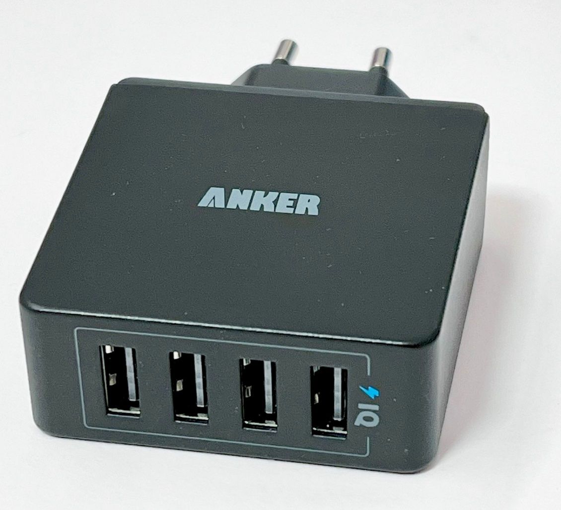 Hub & Switch: Anker, 4-Port USB Charger mit 36 Watt – Nuovo (secondo la descrizione) da Wallbach venduto da paxnic