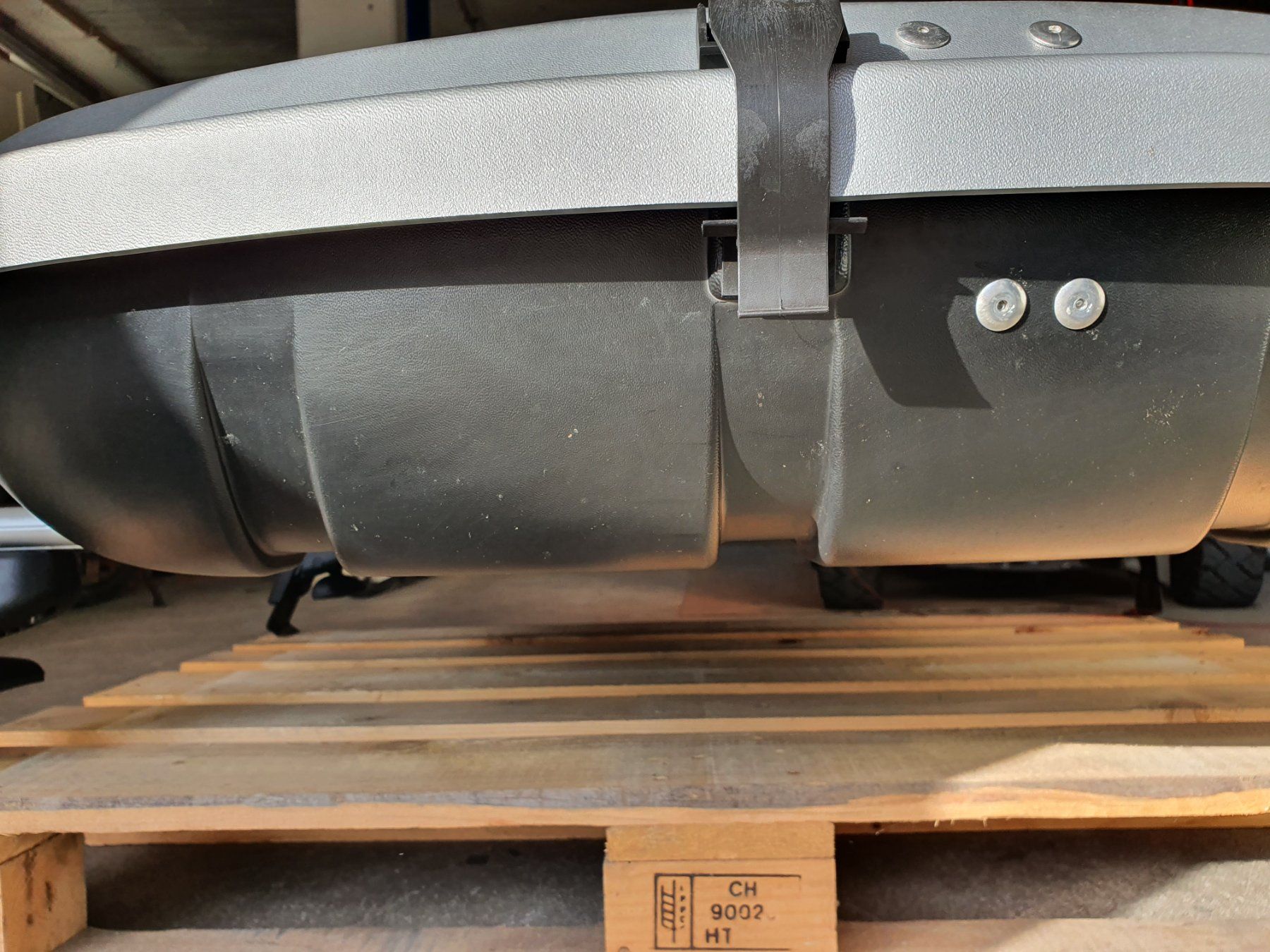 Box da tetto: Dachbox Nevada 450 lt mit Gamaparts Dachträger – Usato da Besenbüren venduto da Fige80 2