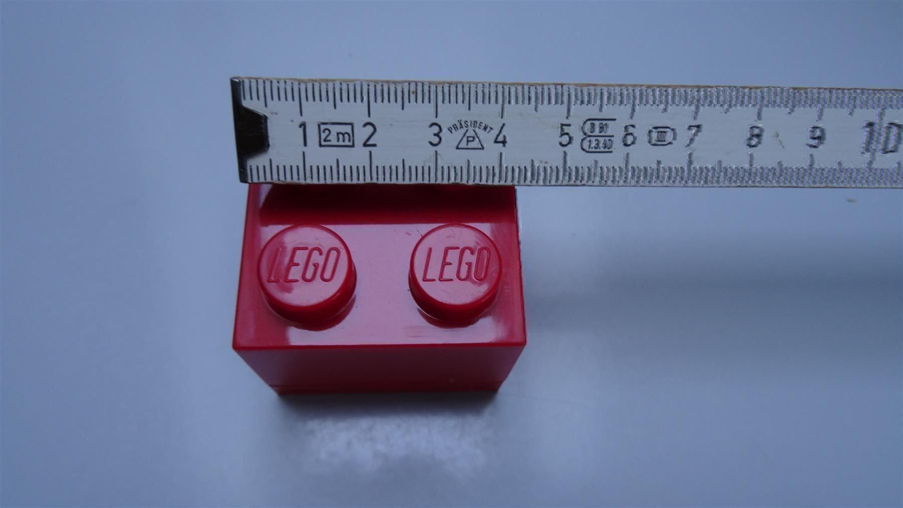 Lego Giocattoli: Mini-Lego Box mit 4 Noppen rot – Usato da Lupfig venduto da Buerkli20 3