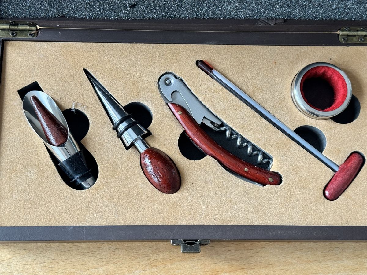 Flaschenöffner & -verschlüsse: Wein-Set 5-teilig mit Holzbox neu – Neu und originalverpackt aus Galmiz von ranunkel25 2