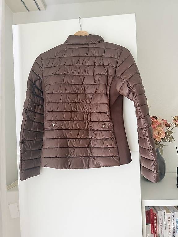 Vestes: Übergangsjacke von Mango Grösse XS – Neuf avec emballage d'origine à Steffisburg par mde_sf5x 1