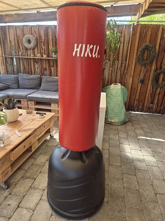 Sacchi da boxe: HIKU Standboxsack – Usato da Lützelflüh-Goldb venduto da chr_9585