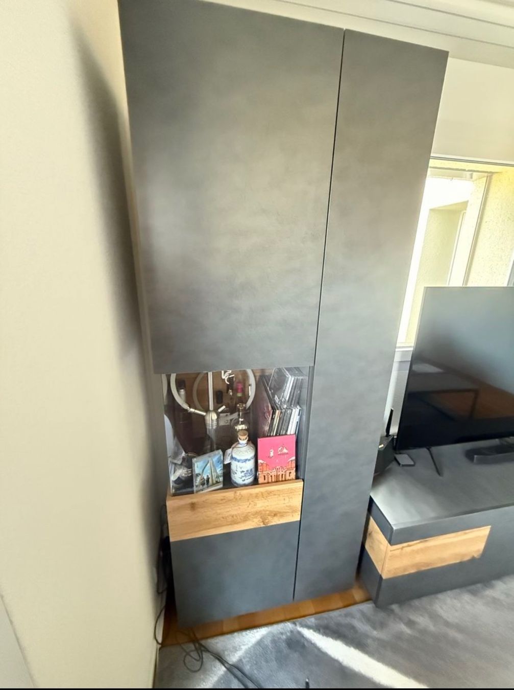 Vetrine: Display (Matera grau + Wotan Eiche) Vitrine – Usato da Aarau venduto da Agp_Thrift44 6