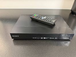 Sony Blu-ray Player mit 4K Upscaling, WLAN & 3D 