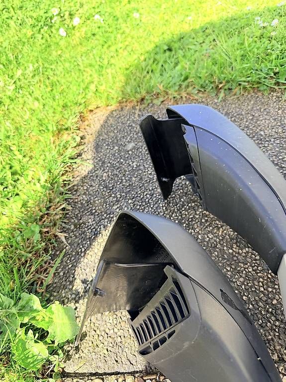 Box da tetto: Dachbox Volvo V60 2014 – Usato da Biberist venduto da Fisch077 4